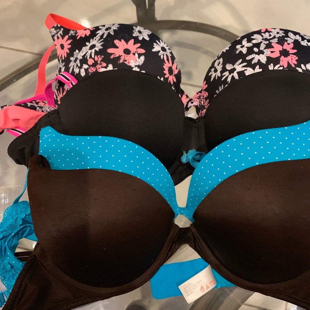 34B and 36A bras.